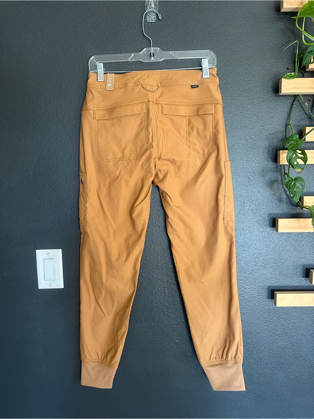 NWT prAna Halle Jogger II Earthbound Hiking Pants ReZion Size 0 Regular - Picture 4 of 11